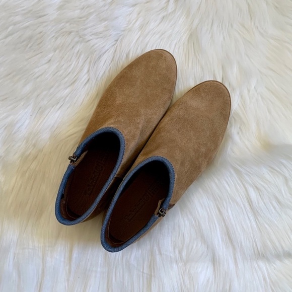 Timberland Paxton Hill Suede Ankle Booties - Picture 3 of 7